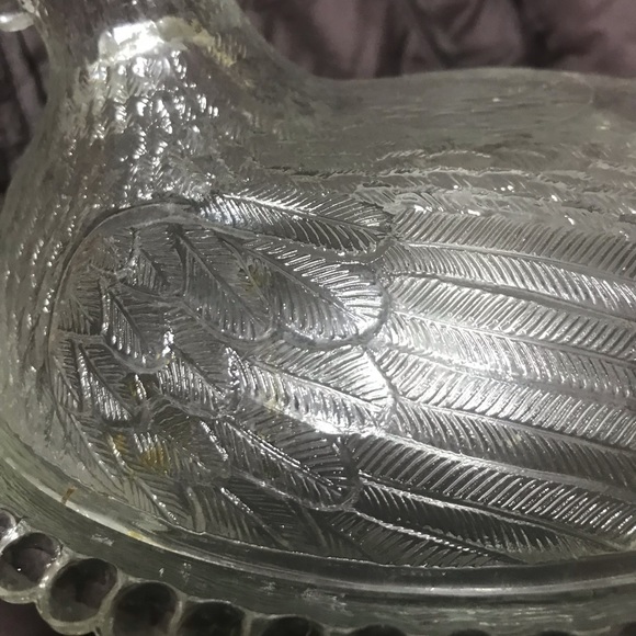 Firm price. vintage clear Indiana Glass covered chicken dish. Great shape - Picture 2 of 8